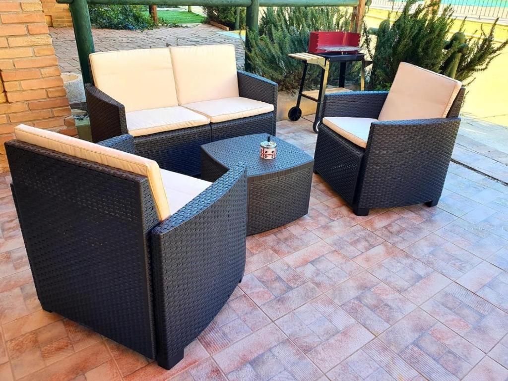 L'Estasi Tanca Piras A Bordo Piscina Con Vista Mare Villa Nebida Ngoại thất bức ảnh
