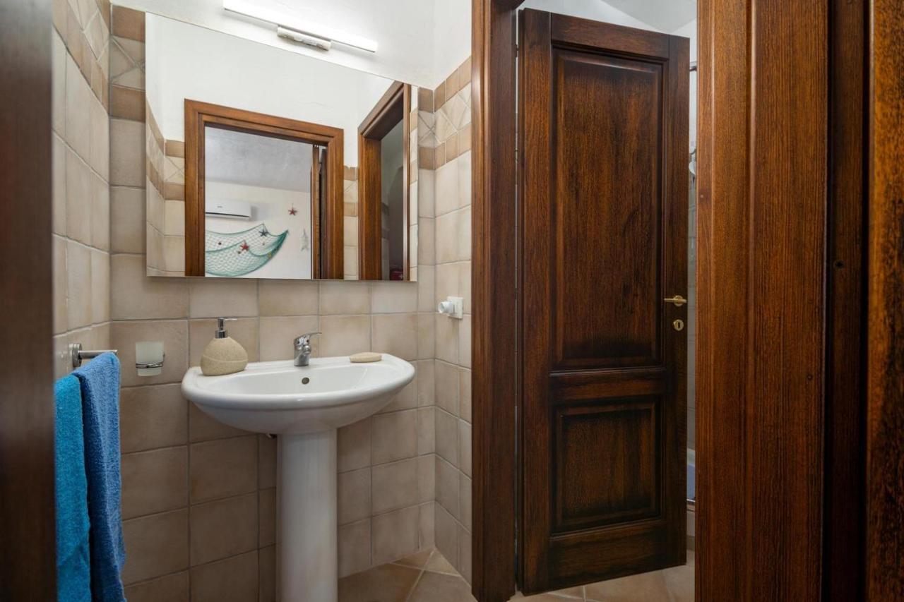 L'Estasi Tanca Piras A Bordo Piscina Con Vista Mare Villa Nebida Ngoại thất bức ảnh