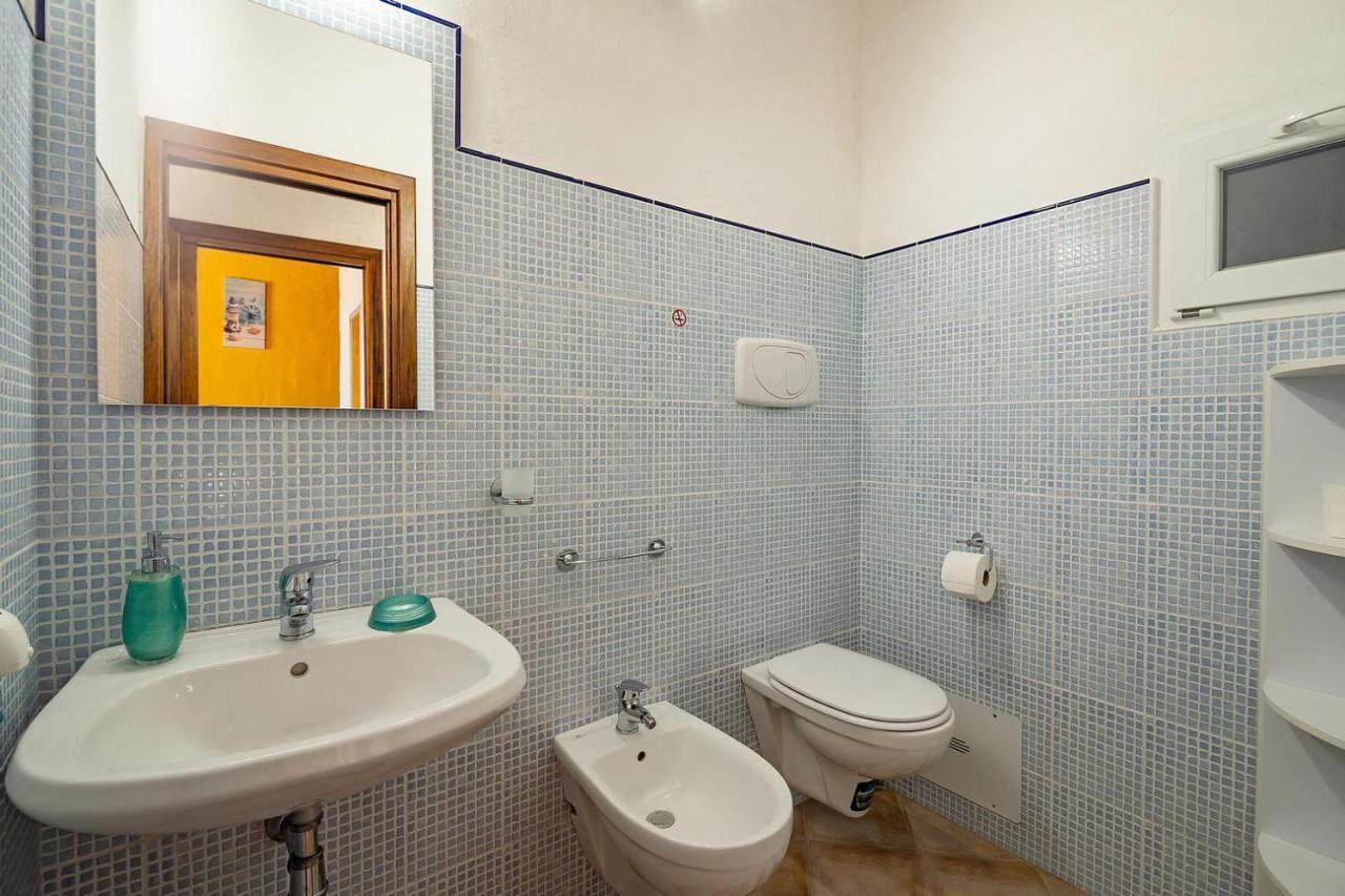 L'Estasi Tanca Piras A Bordo Piscina Con Vista Mare Villa Nebida Ngoại thất bức ảnh