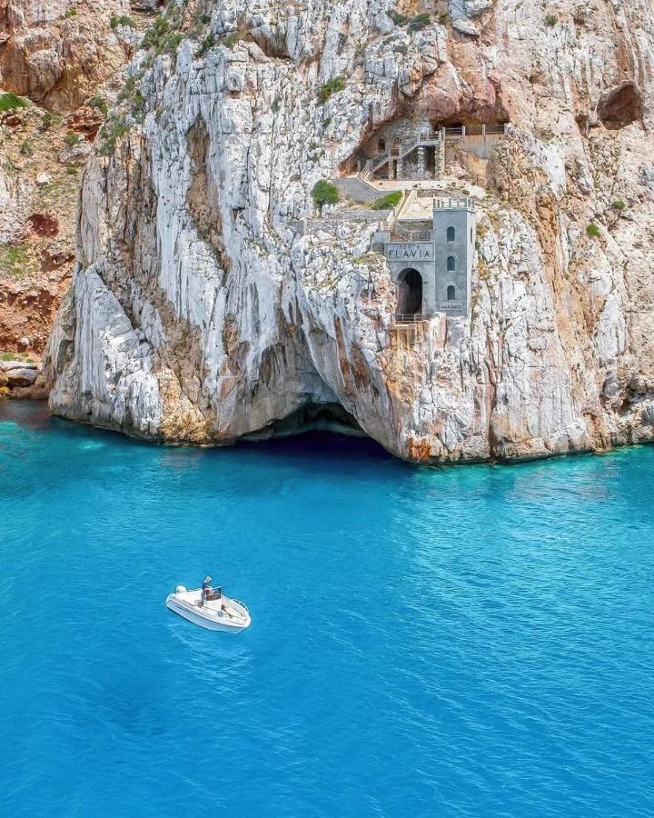 L'Estasi Tanca Piras A Bordo Piscina Con Vista Mare Villa Nebida Ngoại thất bức ảnh